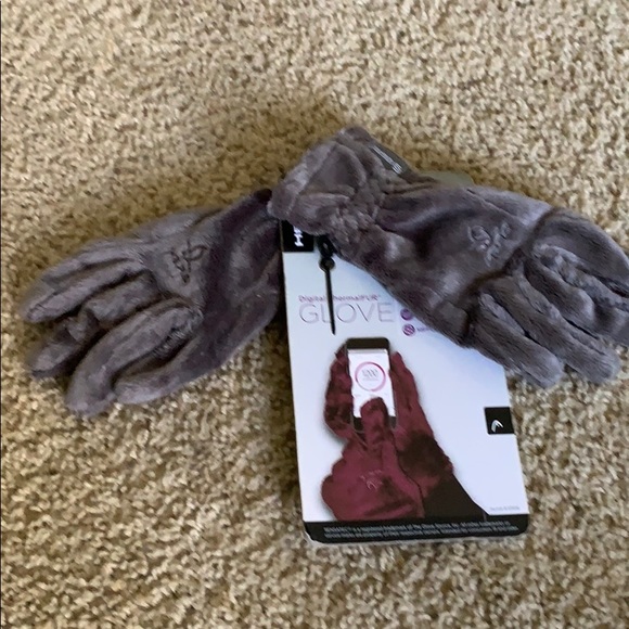 NWT thermafur gloves grey size ladies small - Picture 1 of 3